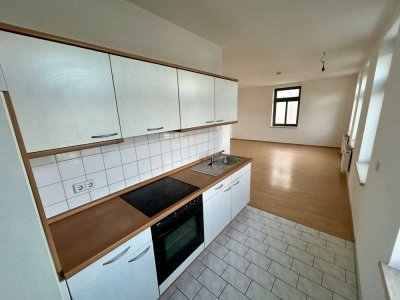 Tolles Investment in Altchemnitz - Klein & fein mit Einbauküche & Carport