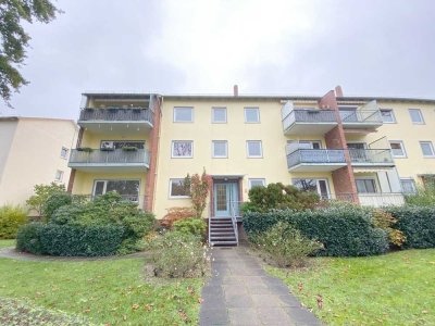 Sanierte Vier-Zimmer-Wohnung mit zwei Balkonen in ruhiger Lage Horns