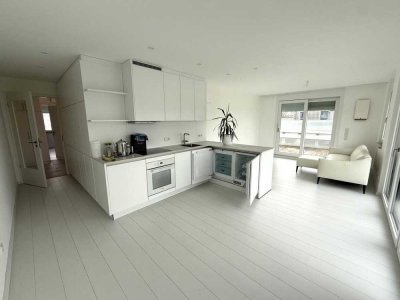 Neuwertige Dachterrassenwohnung nahe Innenstadt und Bahnhof