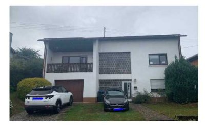 Geräumiges Einfamilienhaus mit Küche in Rehlingen-Siersburg, OT Eimersdorf