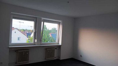 Exklusive 3-Zimmer-Wohnung mit Balkon und Einbauküche in Dachau