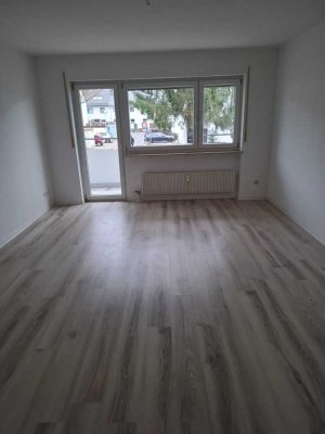 * 1-Zimmer-Wohnung mit Balkon hell & freundlich *