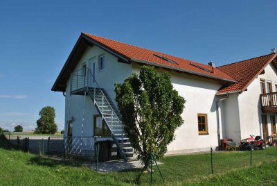 Ruhige 1,5-Zimmer-EG-Wohnung möbliert mit Terrasse in Andechs