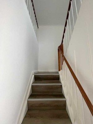 Renoviertes Einfamilienhaus mit 5 Zimmern in Wiesbaden-Sonnenberg