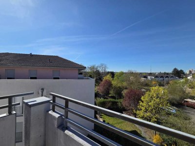 Viel Flair: Charmantes 1,5-Zimmer-Studioapartment mit Balkon und Schlafempore