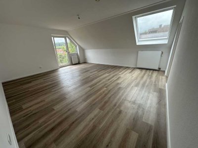 Attraktive 2-Zimmer-Wohnung mit geschmackvolIer Innenausstattung, Erstbezug nach Renovierung