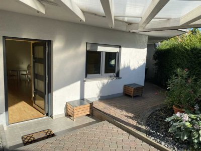 Neuwertige 1-Zimmer-Wohnung mit Einbauküche vollständig möbliert in Bischofsheim