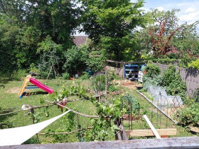 4 Zimmer-Wohnung mit Terrasse und Gartenmitbenutzung