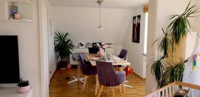Sonnige, helle, vollständig renovierte 3,5-Zimmer-Wohnung mit Balkon in Kreuztal-Krombach