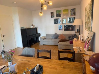 2-Zimmer-Wohnung, schöne Terrasse, teilmöbliert