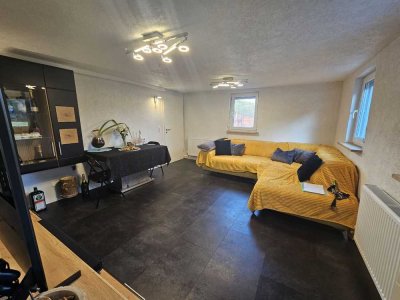 Top modernisiertes Einfamilienhaus mit herrlichem Garten!!
