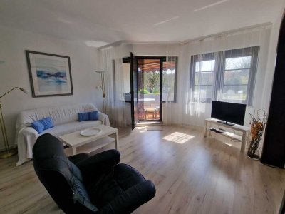 Anfragen NUR per Mail - Schöne Wohnung mit Balkon, Wasserblick, möbliert, ideal für Singles