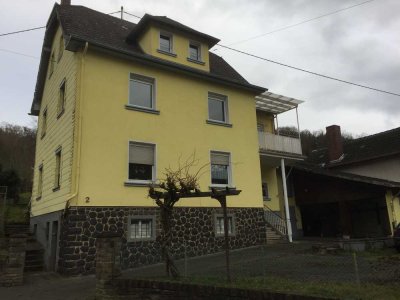 einfache DG-Wohnung (ideal für Singles)