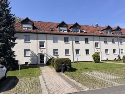 Renovierte 3-Raum-Wohnung mit viel Platz! Inkl. Stellplatz!