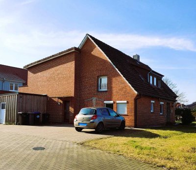 Gemütliches Zuhause unterm Dach mit Balkon in Schortens - 95 m² Wohnfläche