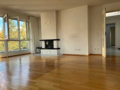 Beneidenswert !Penthouse mit Dachterrasse ...und 4 Zimmern