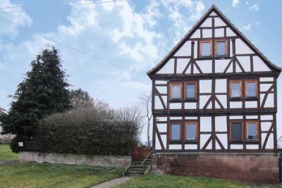 Günstiges Fachwerkhaus mit großer Wohnfläche und viel Potenzial