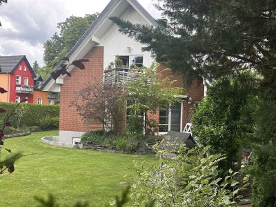 Preiswertes, modernisiertes 5,5-Raum-Einfamilienhaus mit geh. Innenausstattung und EBK
