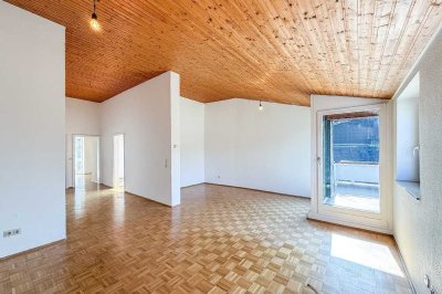 Frisch renovierte 3-Zimmerwohnung mit Sonnenbalkon  
und Garage im Herzen von Wahlscheid
