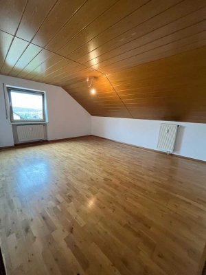 Gemütliche Dachgeschosswohnung in Neunburg vorm Wald zu vermieten
