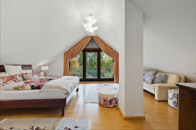 Exklusives Einfamilienhaus in Top-Zustand mit herrlichem Südgarten. Beste Wohnlage im Berggebiet