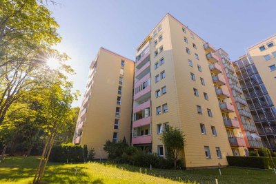 3-Zimmer-Wohnung, U-Bahn, 5. OG, Küche, Süd-Balkon