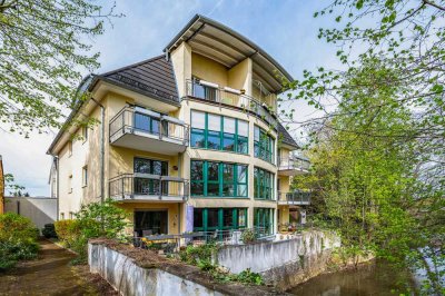 Hanau: Wunderschöne 3-Zimmer-Wohnung in zentraler Lage mit traumhaftem Blick auf die Kinzig