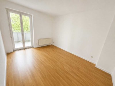 Helle 2-Zimmer-Wohnung + Balkon: mitten im Fanninger-Kiez