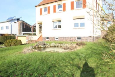 Haus mit Charme und großem Platzangebot auf zwei Vollgeschossen und großem Garten