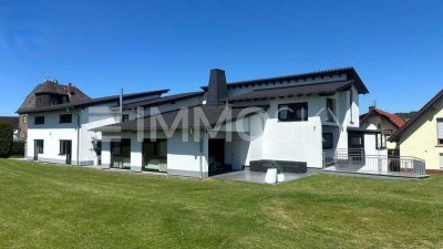 Villa mit Ausblick auf den Aartalsee