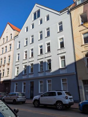 Modernisierte 2-Zimmer Wohnung in Linden-Süd