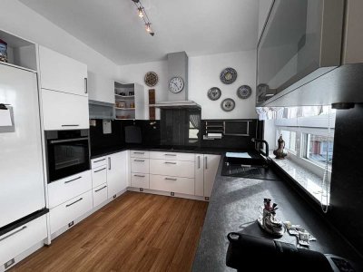 RESERVIERT!
Penthouse-Feeling in zentraler Lage