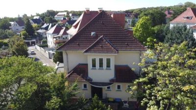 Ihr Traum vom Familienglück: Geräumiges Haus mit Garten, Balkon und Terrasse