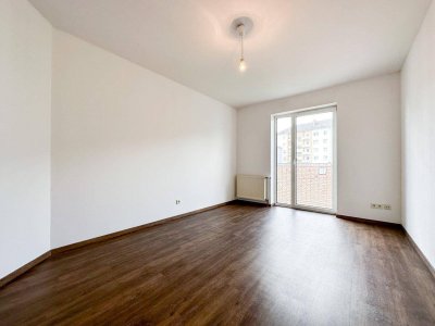 Schöne Wohnung mit 2 gleich großen Zimmern und Extraküche mit Essbereich im Bezirk Lend