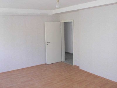 Moderne 3-Zimmer-Wohnung mit Balkon