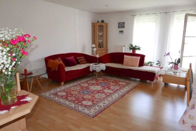 Gepflegte und helle 3-Zimmer-Wohnung in ruhiger und zentraler Lage von Herrenberg-Gültstein