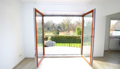 Saniert Wohnung, mit Balkon und Blick ins Grüne !!!