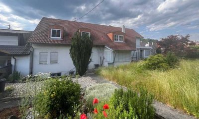 Wohnen und Arbeiten, großes Wohnhaus mit Garten nebst Gewerbeeinheit