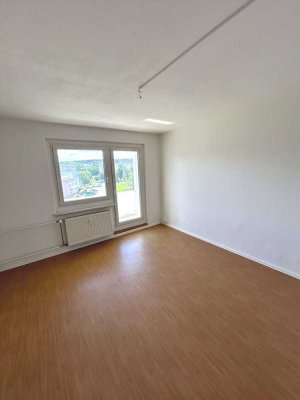 Großzügige 4-Zimmer-Wohnung mit Balkon und Badewanne – Perfekt für Familien!