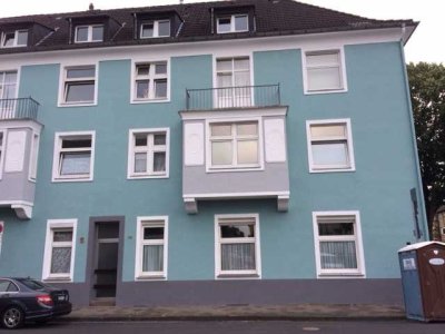 Renovierter Altbaucharme mit 2 Zimmern und Wohnküche in Unterrath