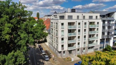 Exklusiver Neubau: 5 Zimmer, Terrasse, 2 Bäder, Fahrstuhl & Tiefgarage  Provisionsfrei für Käufer !