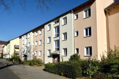 Seltene sehr großzügige 3-Zimmer-Wohnung // 2.OG rechts