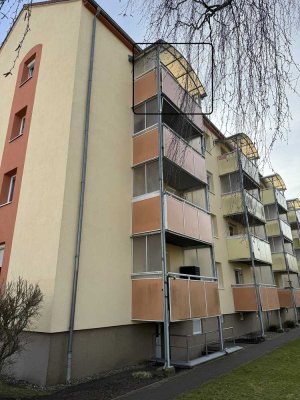 Sehr schöne 3-Raum-Wohnung mit Garage in beliebter Lage !!!
