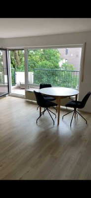 Möblierte, rennovierte, helle Wohnung im Grünen
