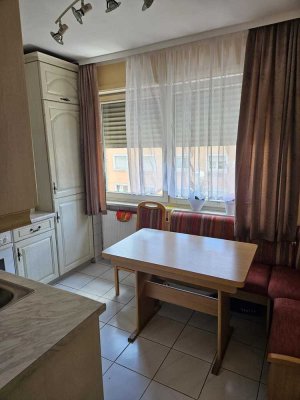 Alltagstaugliche 3-Zimmer-Wohnung mit Loggia in Nürnberg Steinbühl