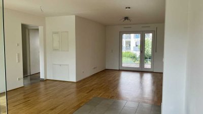 Exklusive, neuwertige 2,5-Zimmer-Wohnung mit Balkon in Thon