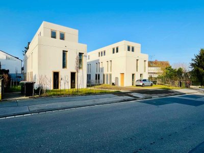 Schöne 2-Zimmer-Wohnung mit Terrasse, eigenem Garten und EBK in Mainz