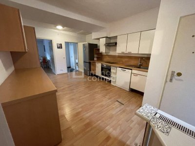 100m² Eigentumswohnung mit 10 m² Balkon in Wilhering – gepflegtes Wohnhaus inkl. Parkplatz.