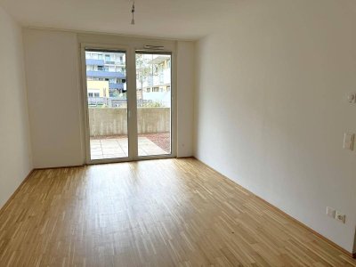 Geräumige 2 Zimmerwohnung mit Garten | BILLA und HOFER direkt im HAUS | Top 3.2| Zentrale Lage