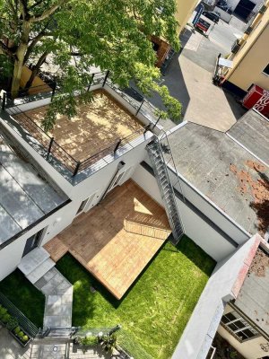 Frisch saniertes Schmuckstück mit Terrasse & Garten - ideal für Singles oder Paare in Top-Lage